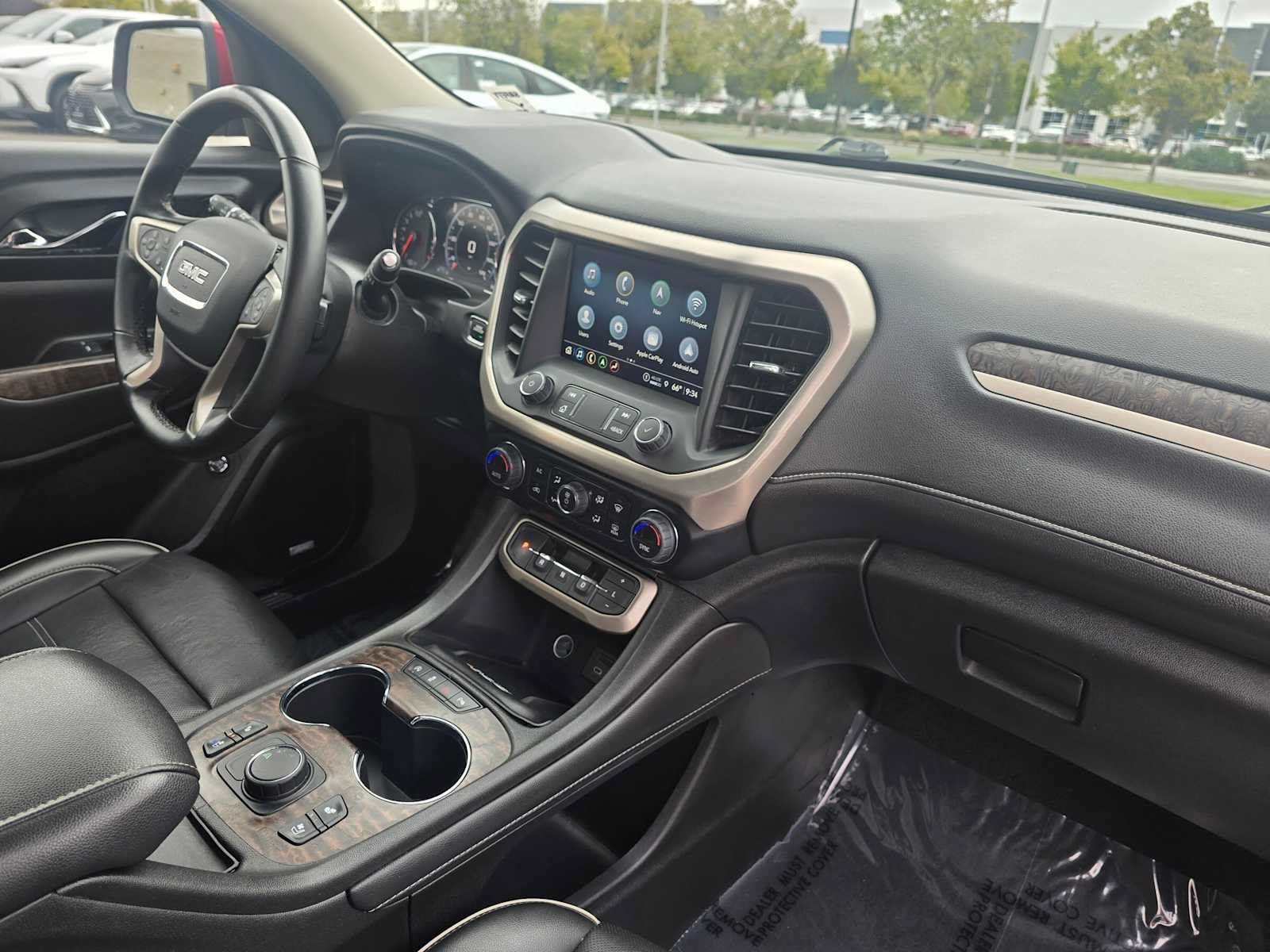 Used 2023 GMC Acadia Denali FWD image 11