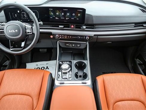 New 2026 Kia Carnival SX image 17