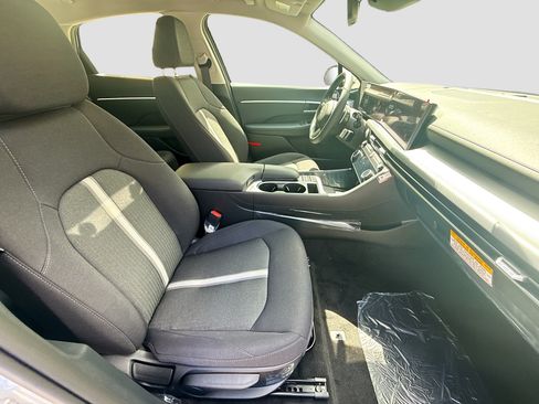 New 2026 Hyundai Sonata SEL FWD image 20