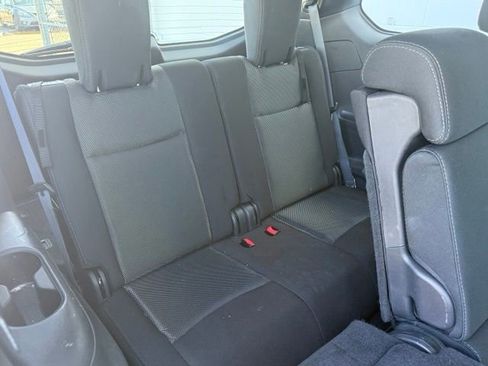 Used 2018 Nissan Pathfinder SV w/ SV Tech Package AWD/4WD image 14