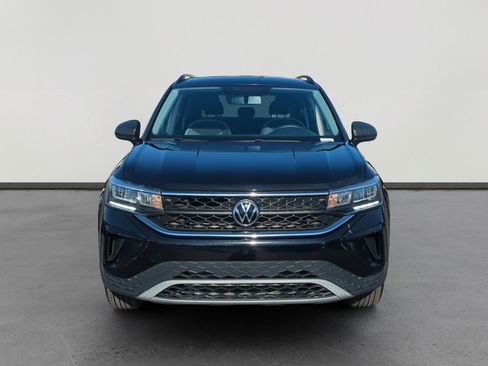 Certified 2022 Volkswagen Taos S image 8