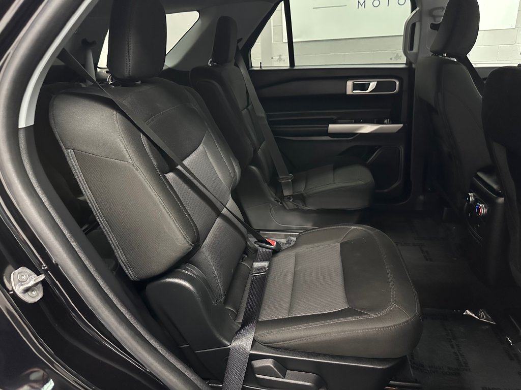 Used 2022 Ford Explorer XLT AWD/4WD image 21
