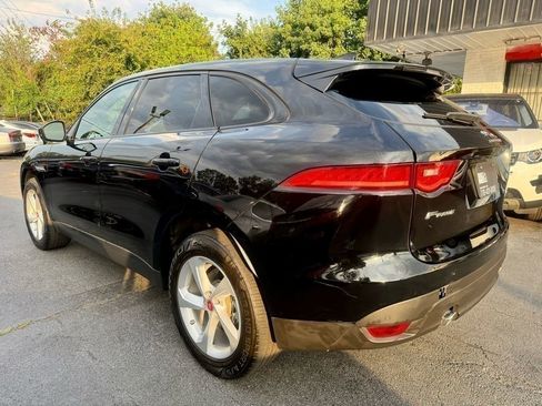 Used 2019 Jaguar F-PACE Premium image 8