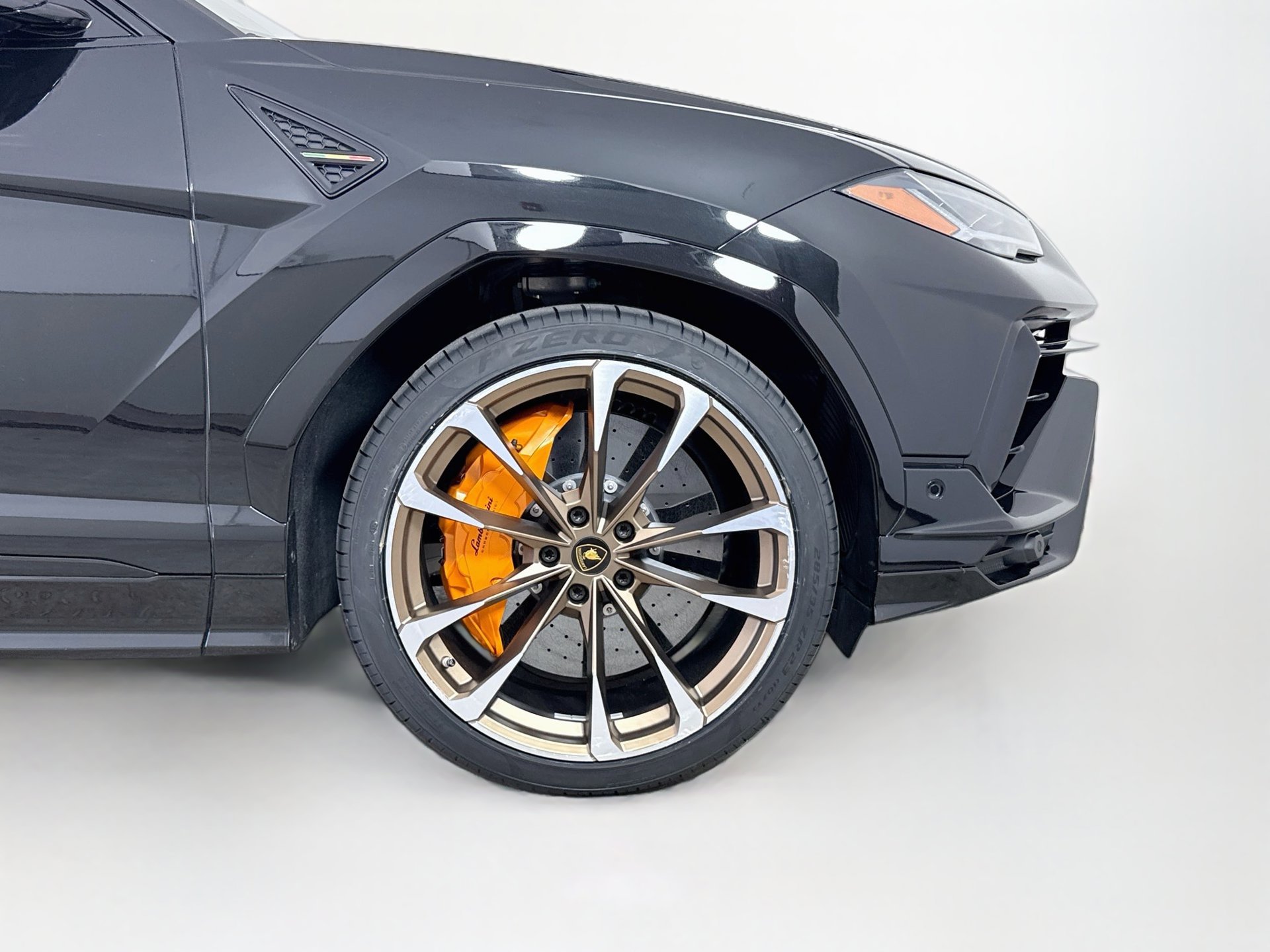 Used 2024 Lamborghini Urus S AWD/4WD image 28