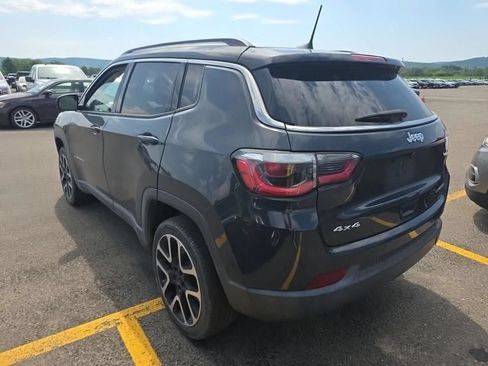 Used 2018 Jeep Compass Limited AWD/4WD image 3