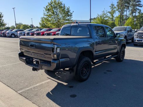 Used 2022 Toyota Tacoma TRD Pro image 4