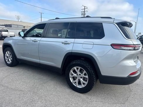 Used 2021 Jeep Grand Cherokee L Limited AWD/4WD image 8