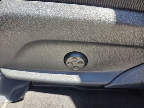 Used 2022 Mercedes-Benz GLC 300 image 4