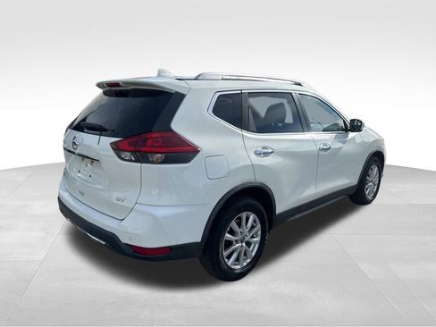 Used 2020 Nissan Rogue SV image 5