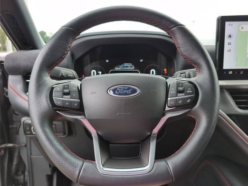 Used 2025 Ford Explorer ST-Line w/ ST-Line Street Pack AWD/4WD image 29