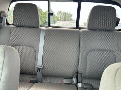 Used 2014 Nissan Frontier SV w/ SV Value Truck Package RWD image 25