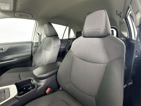 Certified 2025 Toyota RAV4 XLE image 3