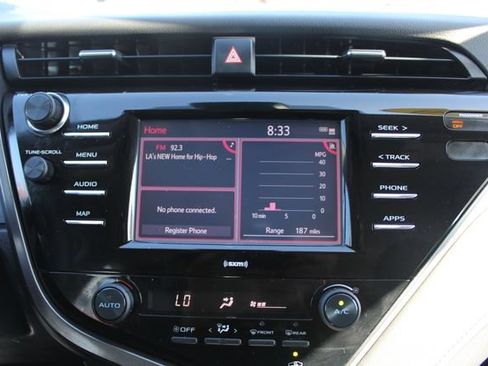 Used 2020 Toyota Camry SE FWD image 34