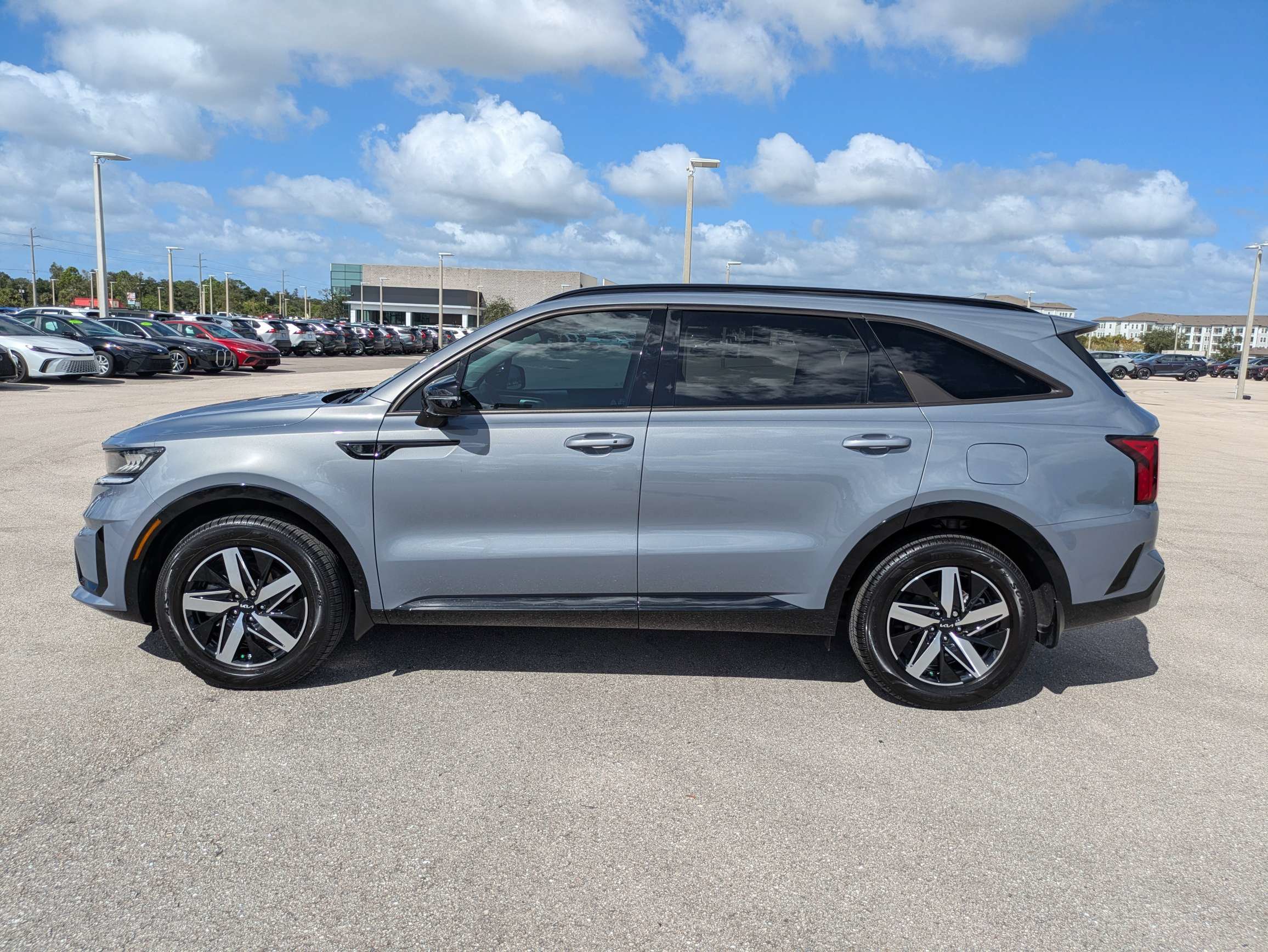 Certified 2023 Kia Sorento EX FWD image 7