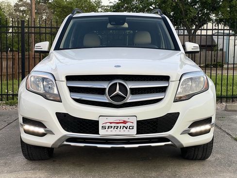 Used 2015 Mercedes-Benz GLK 250 BlueTEC 4MATIC image 2