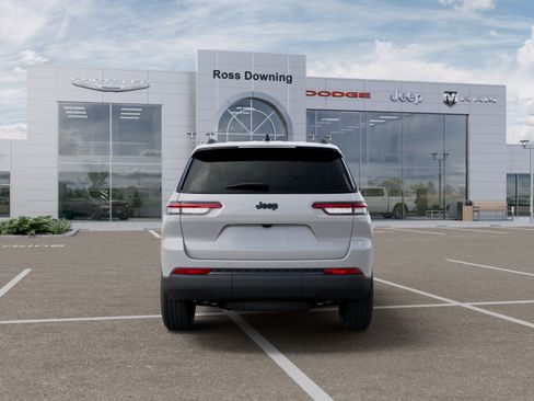 New 2025 Jeep Grand Cherokee L Altitude w/ Trailer Tow Package image 7