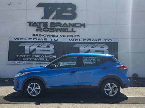 Used 2024 Nissan Kicks S FWD image 9