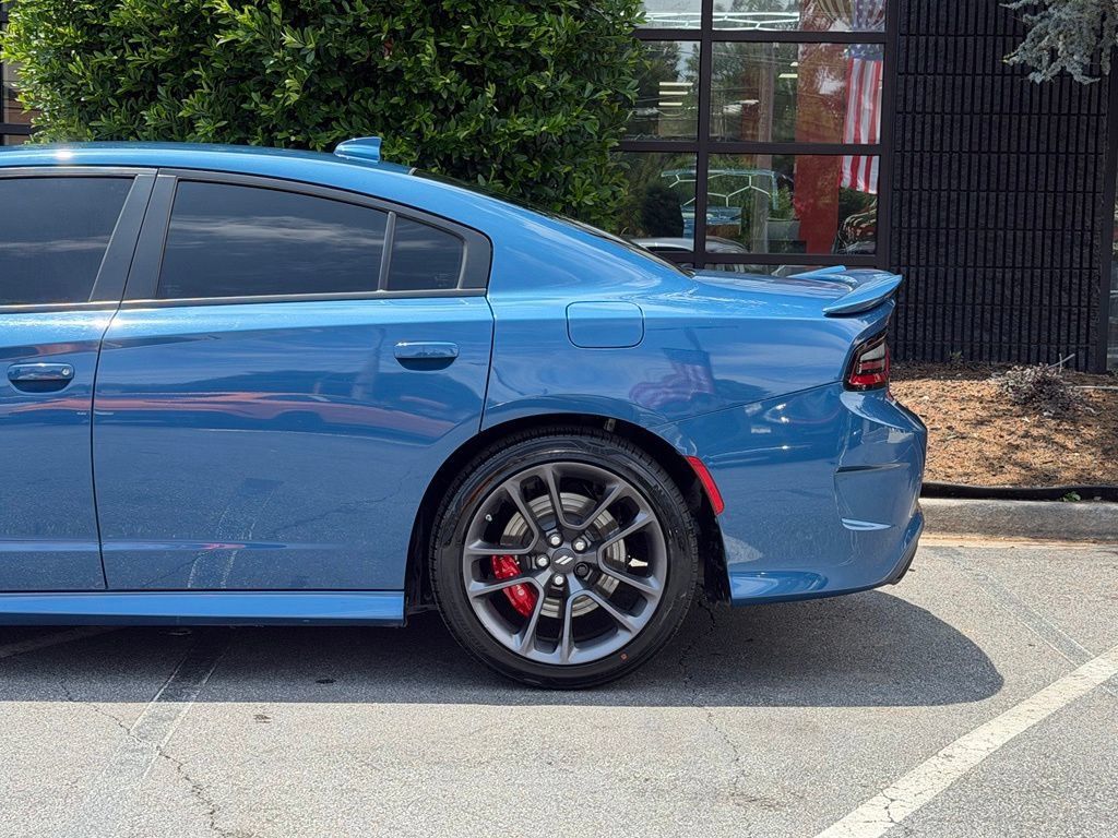 Used 2023 Dodge Charger R/T w/ Performance Handling Group RWD image 11
