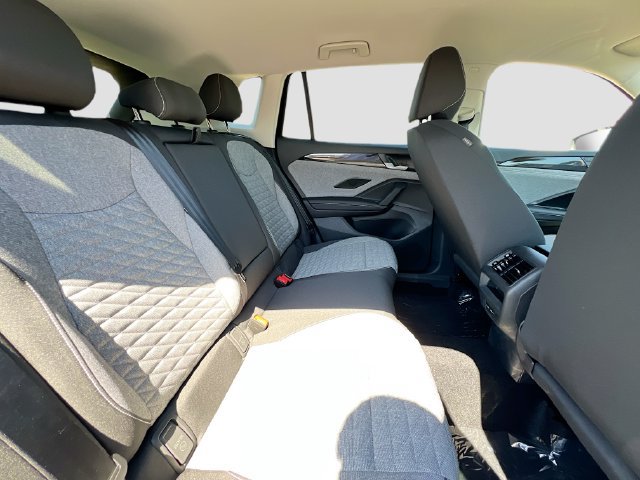 New 2025 Volkswagen Tiguan S FWD image 26