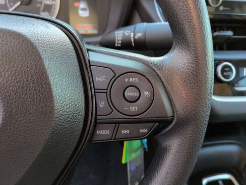 Certified 2022 Toyota Corolla LE w/ Carpet Mat Package (TMS) image 18