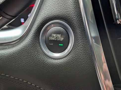 Used 2023 Chevrolet Traverse Premier AWD/4WD image 25