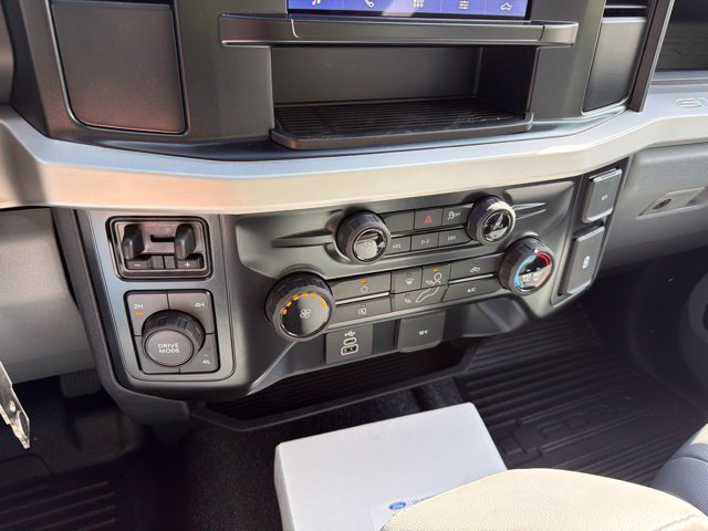New 2026 Ford F600 4x4 Regular Cab Super Duty w/ XL Chrome Package image 13