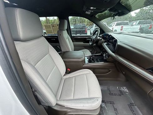 Used 2025 Chevrolet Tahoe LS RWD image 23