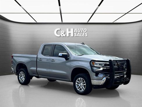 Used 2023 Chevrolet Silverado 1500 LT AWD/4WD image 3