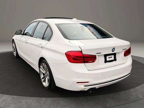Used 2017 BMW 330i xDrive Sedan AWD/4WD image 6