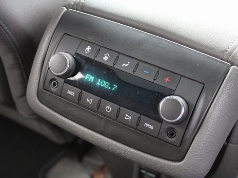 Used 2016 Chevrolet Traverse LT w/ LPO, 'HIT The Road' Package image 26