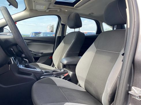 Used 2014 Ford Focus SE FWD image 12