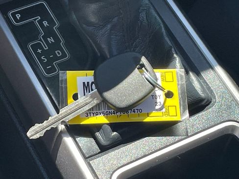 Used 2023 Toyota Tacoma SR5 image 12