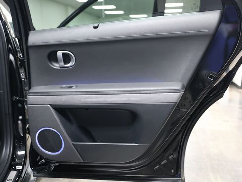 Used 2024 Hyundai Ioniq 5 Limited image 41