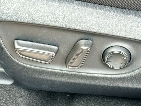 Used 2024 Toyota RAV4 XLE image 24