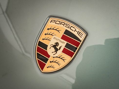 Used 2025 Porsche 911 Carrera GTS RWD image 17