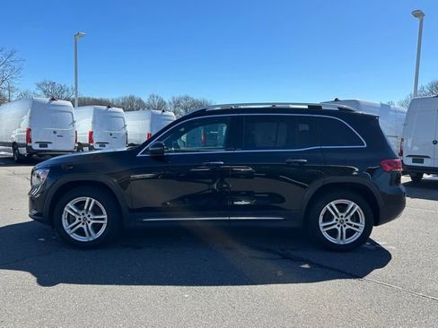 Certified 2022 Mercedes-Benz GLB 250 4MATIC w/ Premium Package Lite image 4