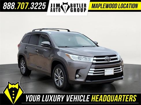 Used 2019 Toyota Highlander XLE image 6