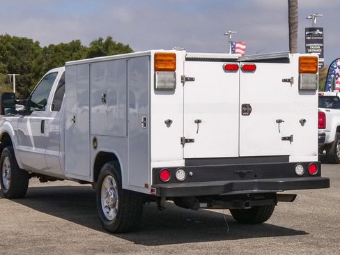 Used 2016 Ford F250 XLT w/ FX4 Off-Road Package AWD/4WD image 9