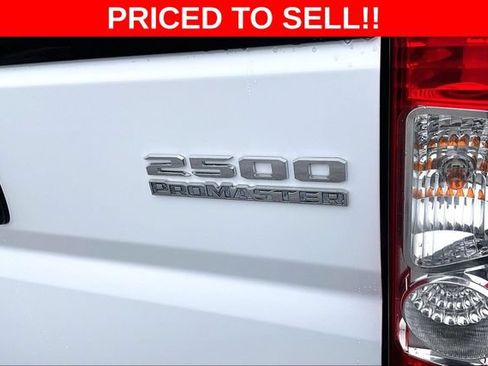 Used 2025 RAM ProMaster 2500 w/ U-Haul Equipment Group FWD image 22