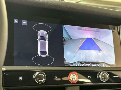 New 2025 Porsche Macan image 66