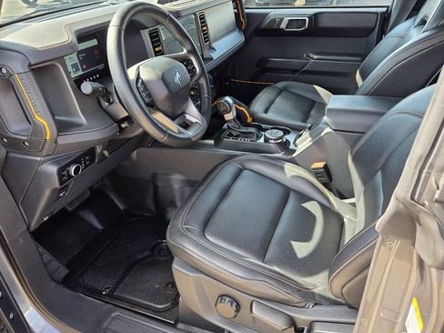 Used 2024 Ford Bronco Badlands AWD/4WD image 9