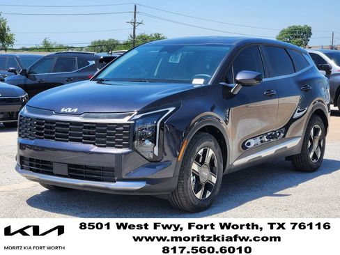 New 2026 Kia Sportage LX FWD image 2