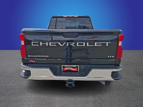 Used 2021 Chevrolet Silverado 2500 LTZ w/ LTZ Premium Package AWD/4WD image 5