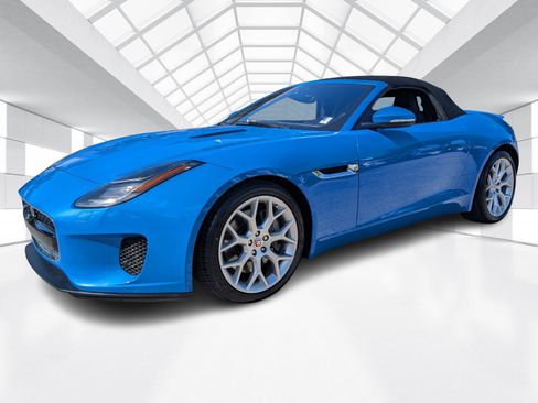 Used 2020 Jaguar F-TYPE Convertible image 3