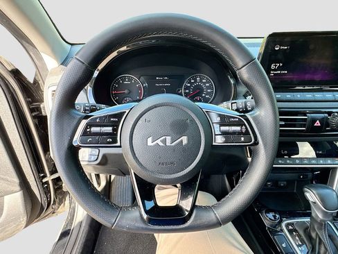 Used 2022 Kia Seltos SX w/ Sunroof Package image 11