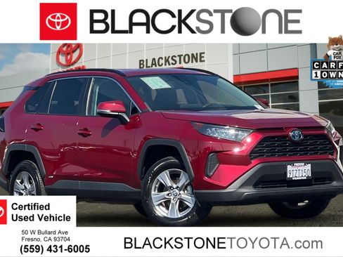 Certified 2022 Toyota RAV4 LE image 1