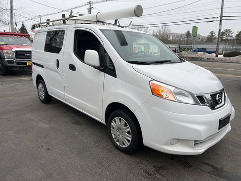 Used 2020 Nissan NV200 SV w/ Sliding Glass Door Package image 6