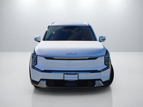 New 2026 Kia EV9 Wind image 2