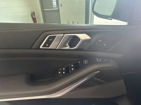 Used 2023 BMW X5 M50i w/ Climate Comfort Package AWD/4WD image 19