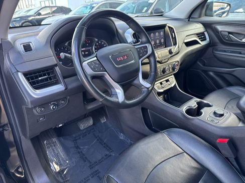 Used 2024 GMC Terrain SLT image 11